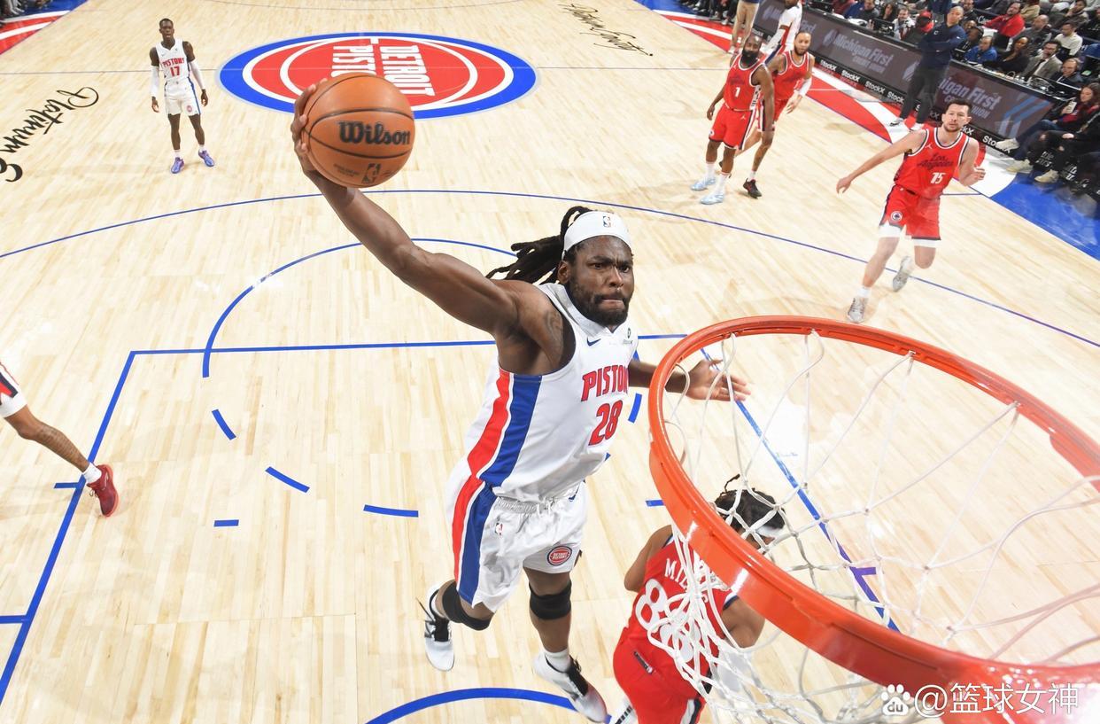 APP下载加时末段克里夫兰骑士备战NBA季后赛，战术微调细节曝光，管理层满意，数据趋势出现新变化的简单介绍