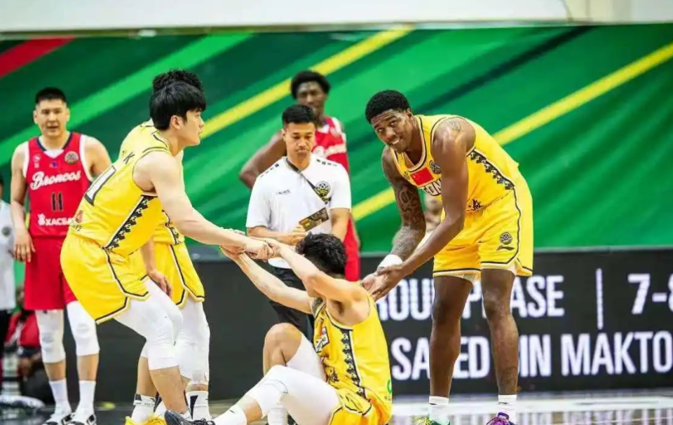 Yabo转会期突围战来临；广厦男篮围绕欧冠主帅复盘；信心回归；控场能力受关注的简单介绍