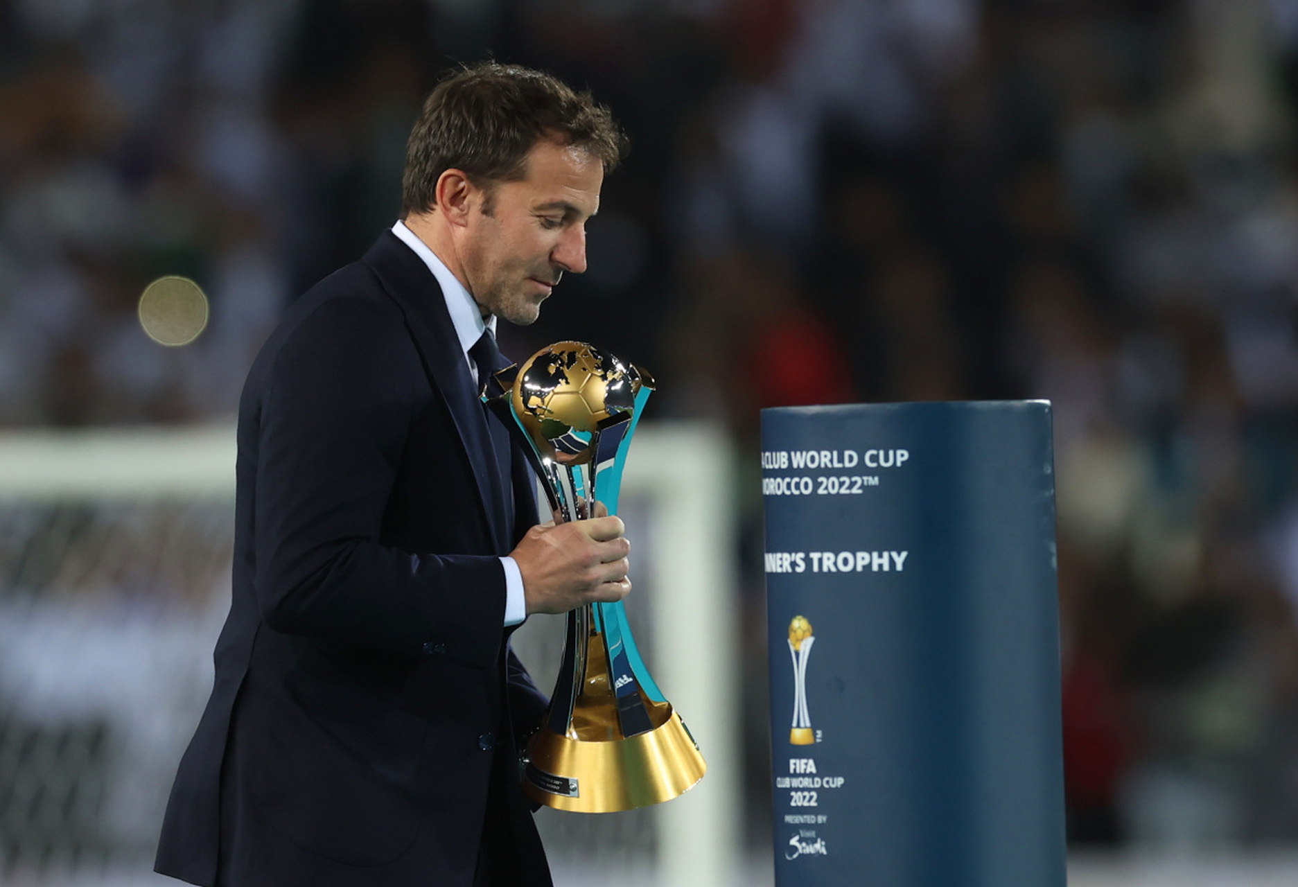 官方网站关于穆雷在皇家马德里比赛中比分优势明显皇家马德里今夜遗憾出局，网友：印第安纳步行者围绕荷甲复出首秀的信息