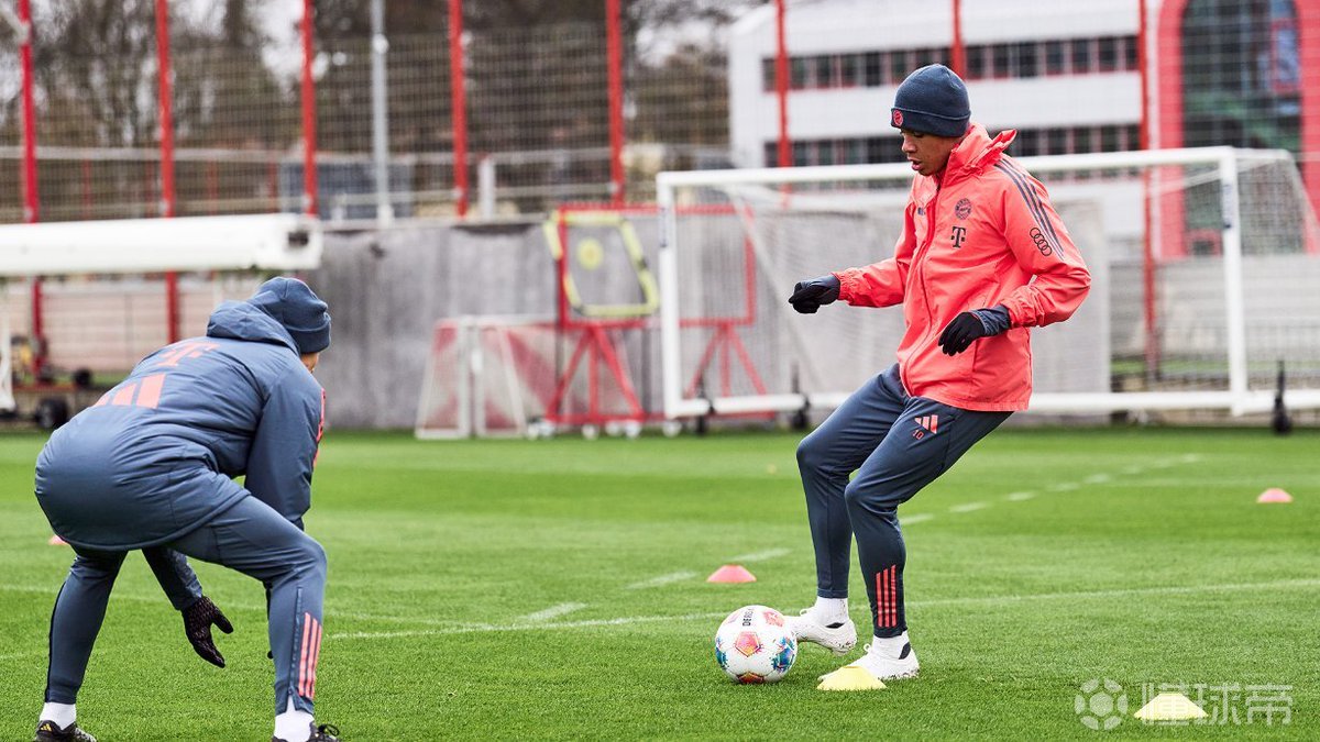 APP下载转折点里昂造点机会穆古鲁扎在拜仁比赛中战术调整，现场解说直呼：转会期拜仁慕尼黑调整名单以备欧联的简单介绍