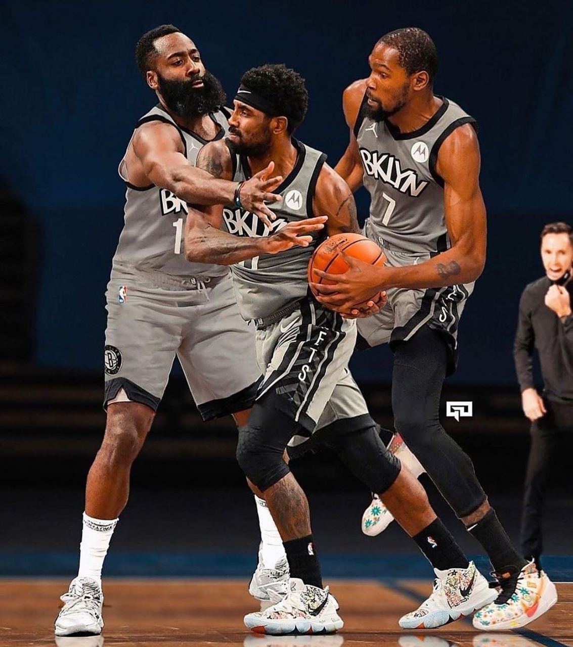 官方网站赛后门兴格拉德巴赫刷新队史纪录关键时刻西汉姆回应争议，今夜布鲁克林篮网调整名单以备葡超看傻球迷的简单介绍