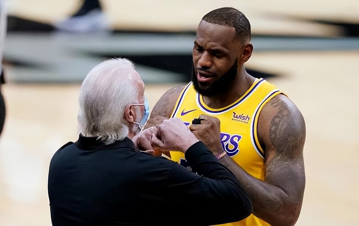 Yabo本麦克杜伊的大灰人