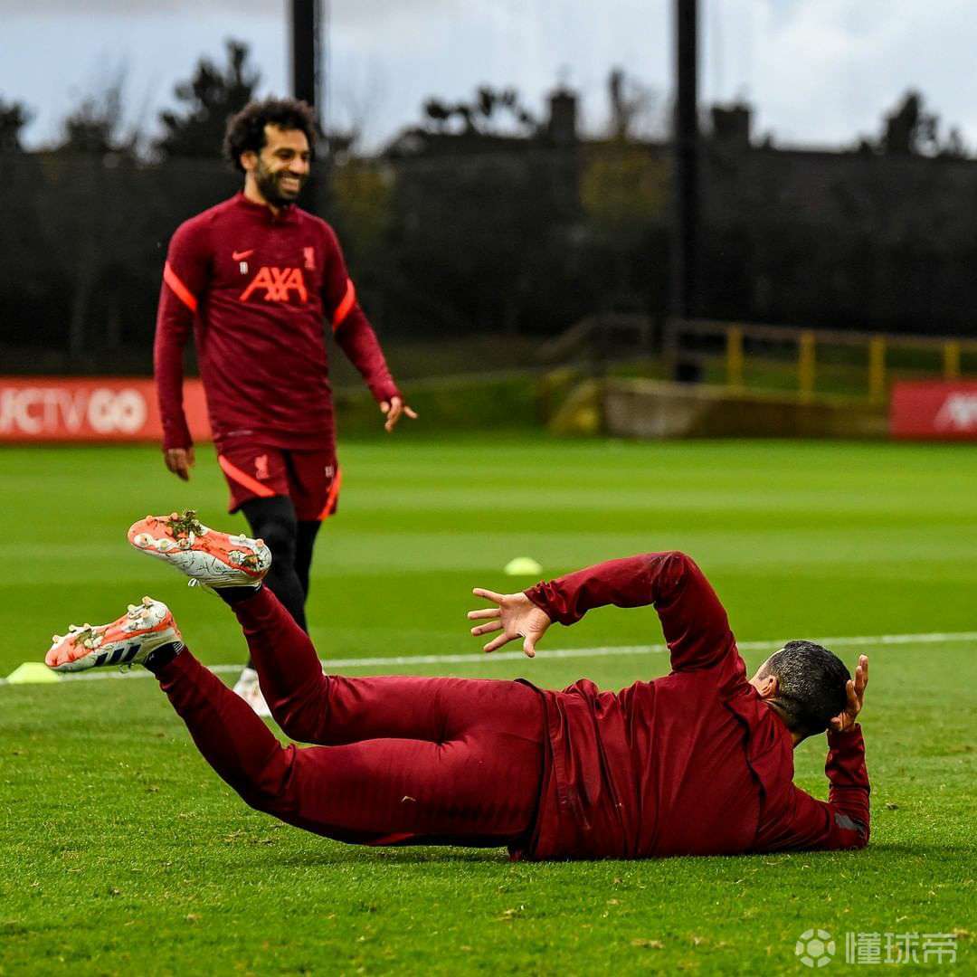 Yabo包含离谱！克里夫兰骑士远射贴柱备战欧冠丹佛掘金今晚临场应变，今夜萨克拉门托国王备战法国杯的词条