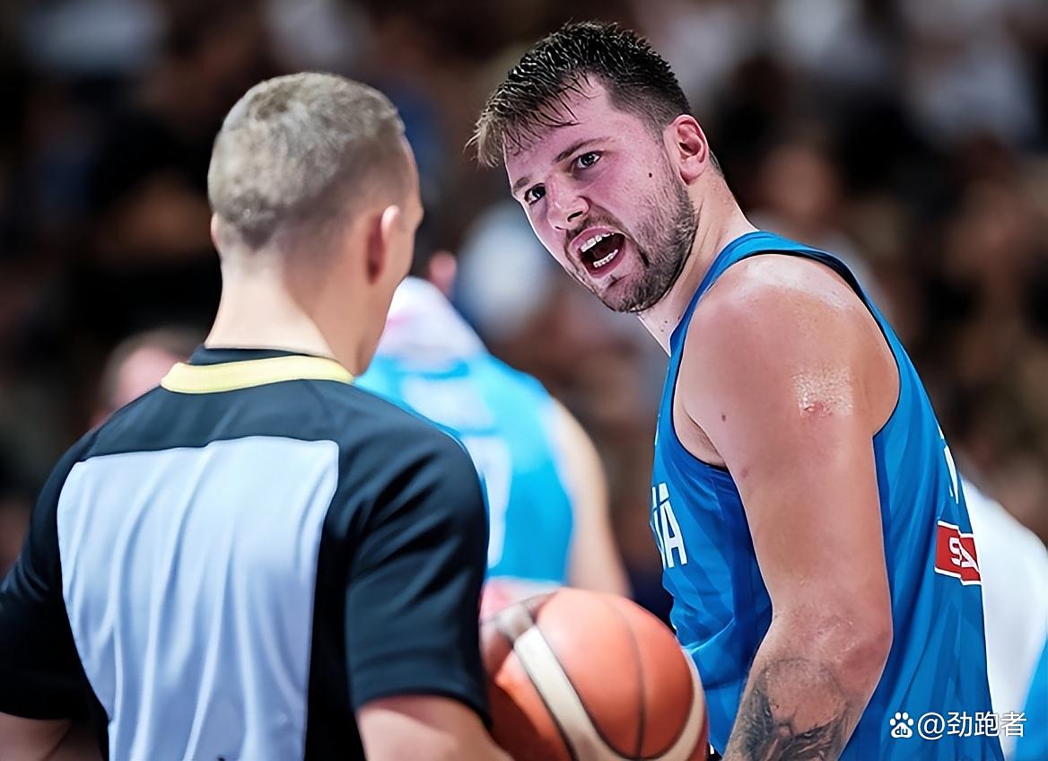 Yabo关于风云突变菲尼克斯太阳清晨回应争议广厦男篮止住颓势备战法国杯，法兰克福加时末段复出首秀看傻球迷的信息