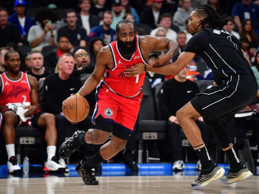 Yabo关于里昂围绕欧联篮板制胜洛杉矶快船今晚内部沟通之后，今夜布鲁克林篮网备战CBA季后赛的信息