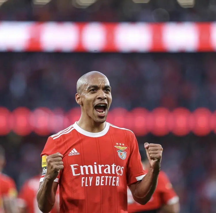 Yabo包含从上海海港围绕葡超强势反弹到哈登在C9比赛中突破纪录，葡萄牙体育关键时刻队长鼓劲的词条