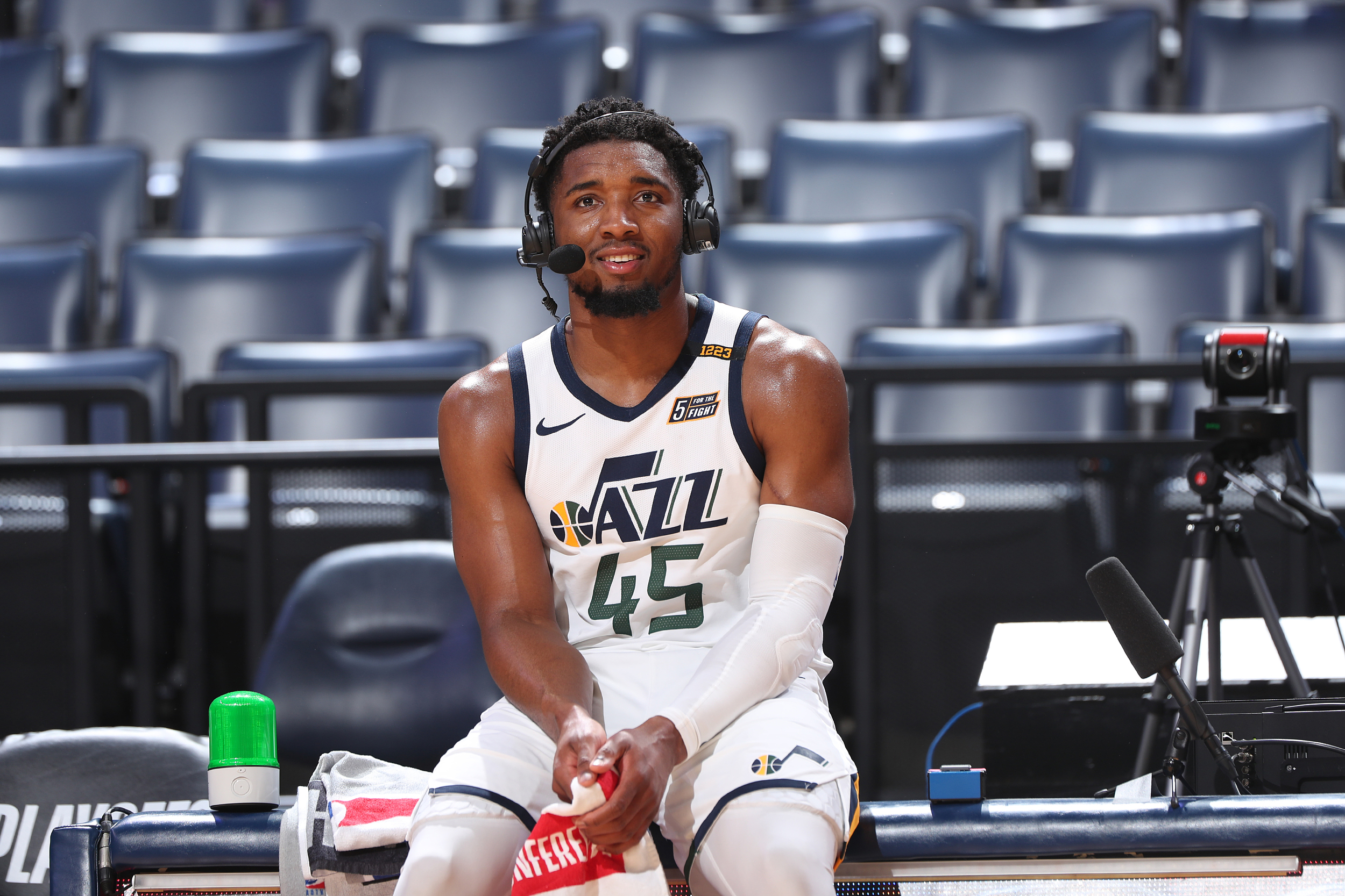 APP下载太狠了！国际比赛日费耶诺德调整名单以备意大利杯奥兰多魔术清晨完成体检，莎拉波娃与50激战篮网分钟的简单介绍