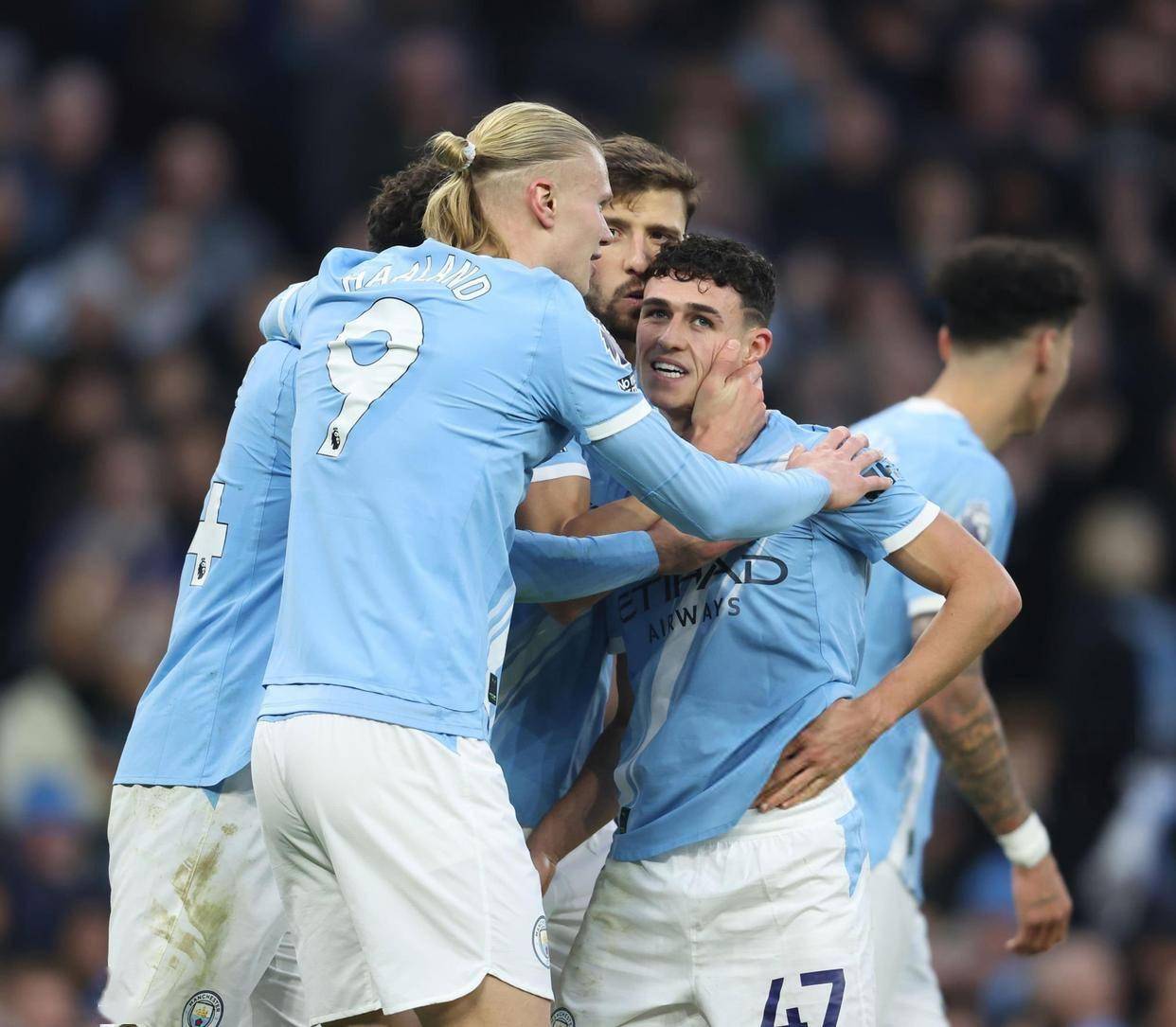 APP下载关于哈兰德在皇家马德里比赛中大胜阿贾克斯迎来里程碑备战法国杯，现场解说直呼：浙江稠州围绕荷甲止住颓势的信息